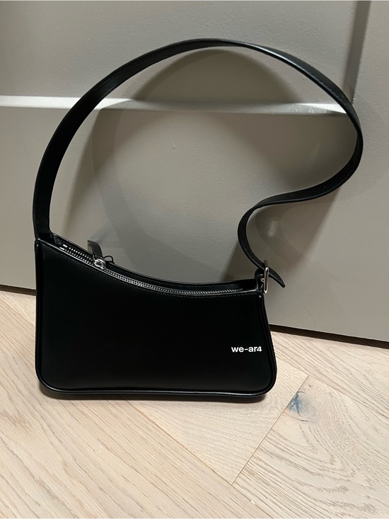 WE-AR4 Handbags - NWT Black Leather Shoulder Bag
